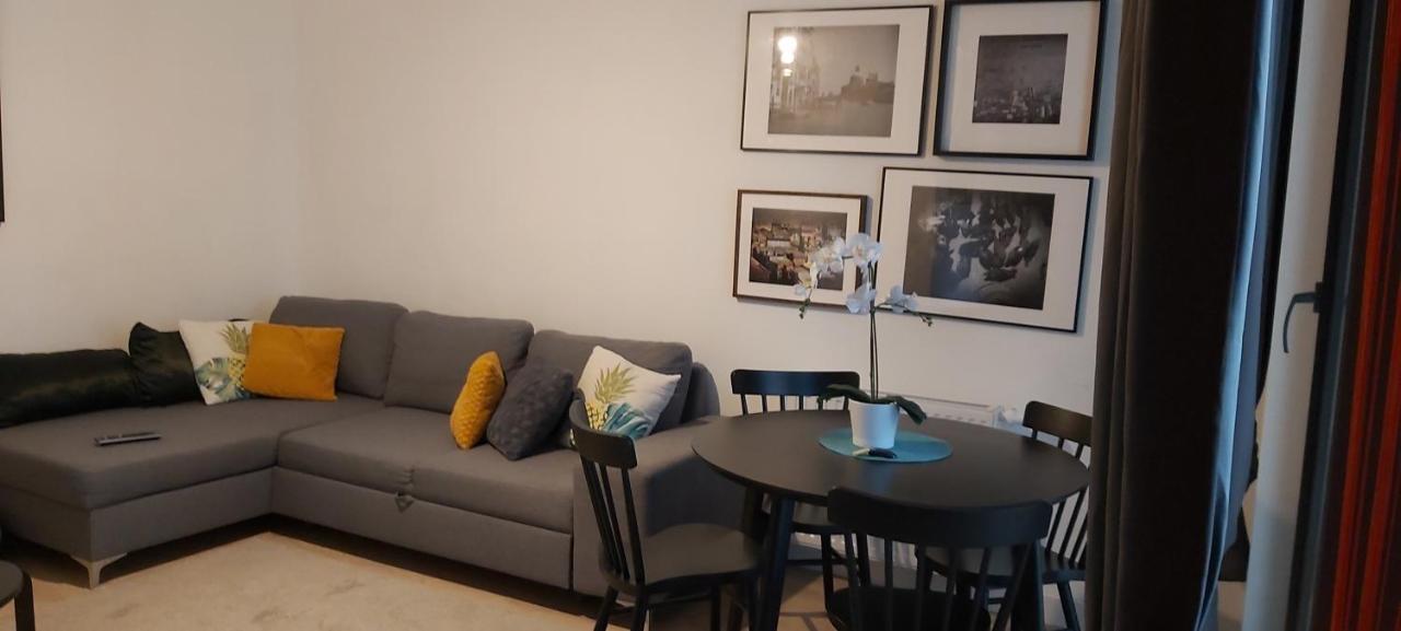 Central Apartments Ogrody 2 & Parking غدانسك المظهر الخارجي الصورة